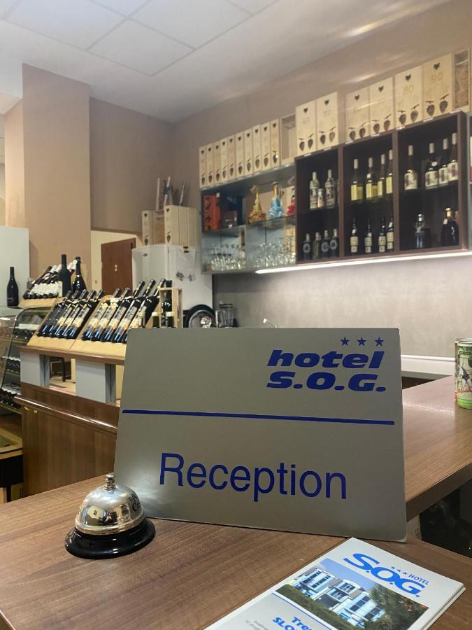 Garni Hotel S.O.G.* * * Trenčín Zewnętrze zdjęcie
