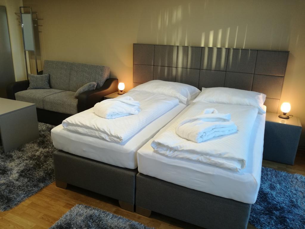 Garni Hotel S.O.G.* * * Trenčín Zewnętrze zdjęcie