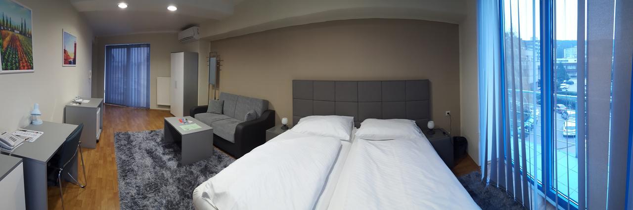 Garni Hotel S.O.G.* * * Trenčín Zewnętrze zdjęcie