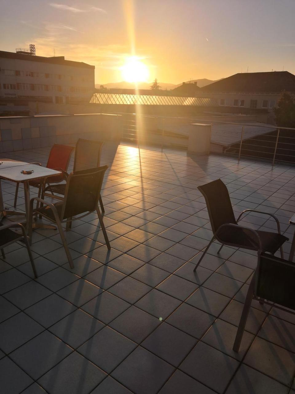 Garni Hotel S.O.G.* * * Trenčín Zewnętrze zdjęcie